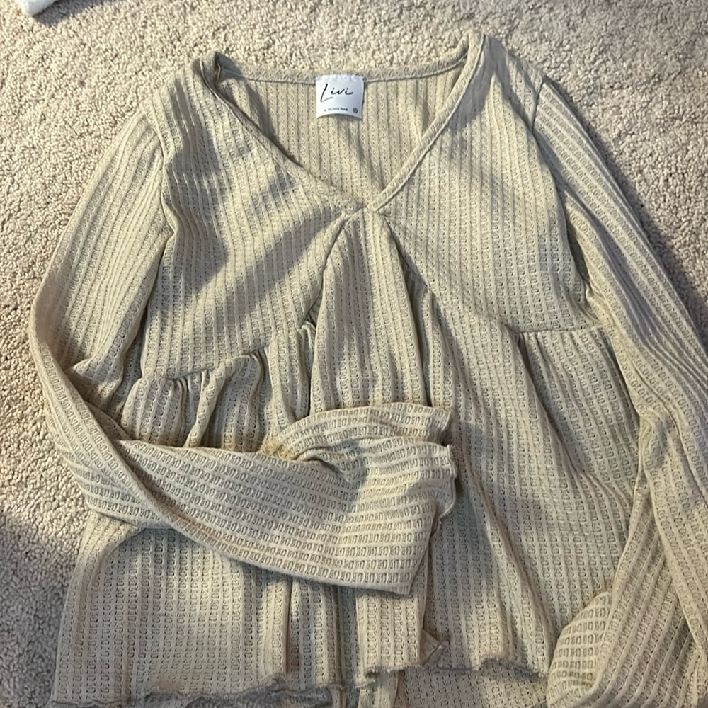 size small long sleeve shirt